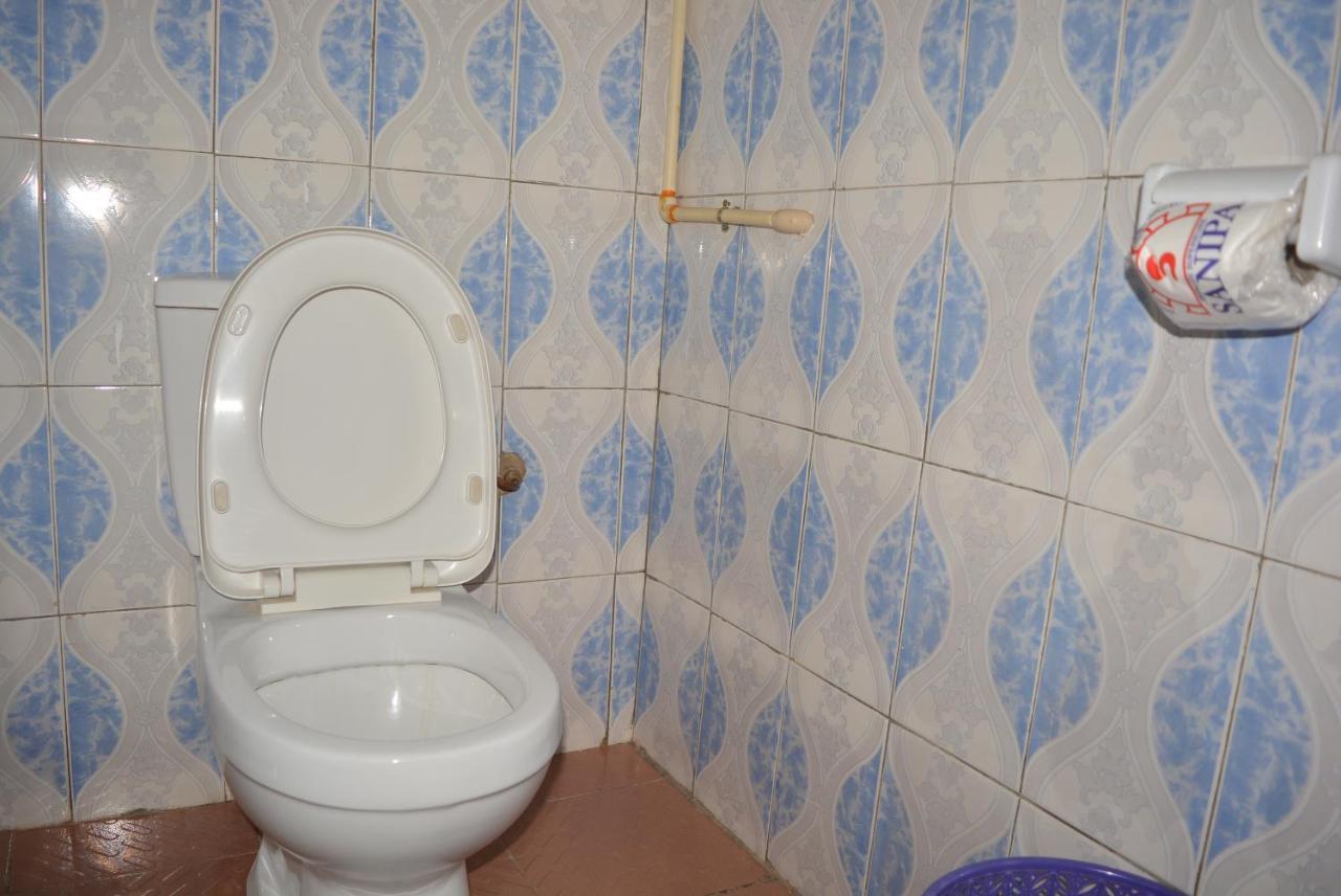 Bed and Breakfast Chez Sabine Abomey Экстерьер фото