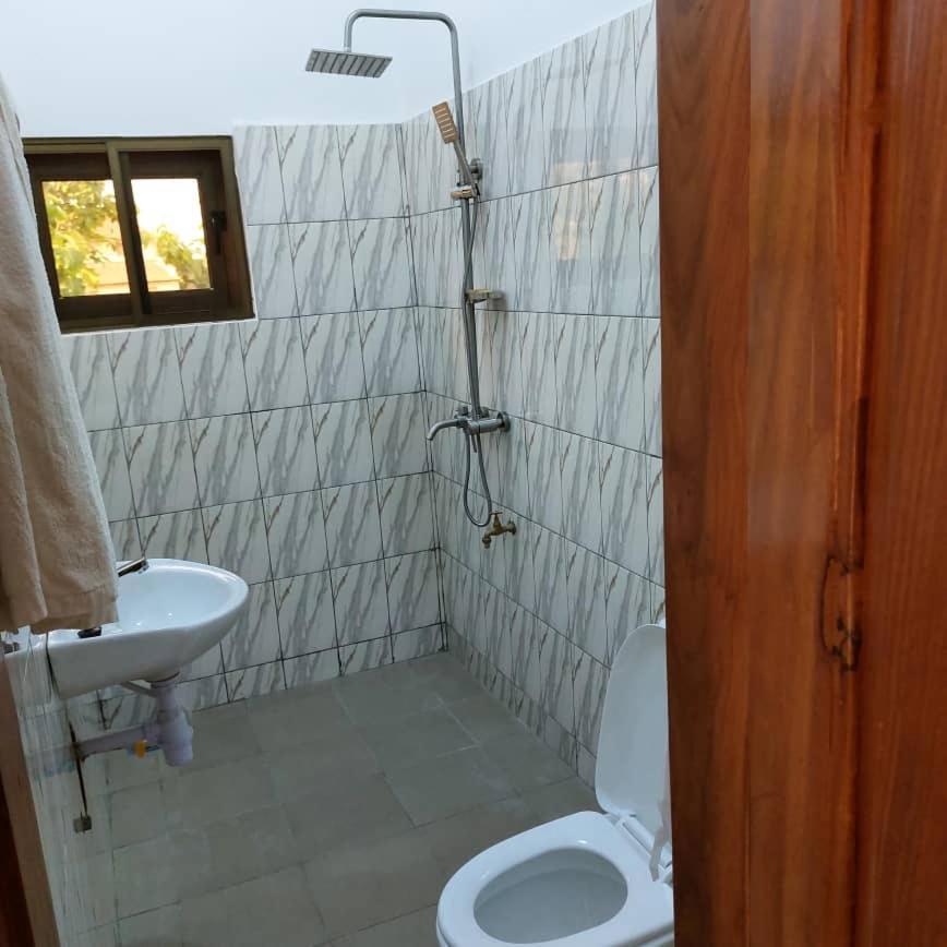 Bed and Breakfast Chez Sabine Abomey Экстерьер фото